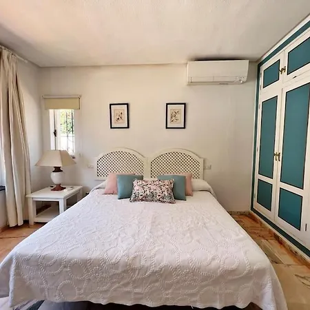 Coqueta Y Luminosa Casa Independiente Apartment